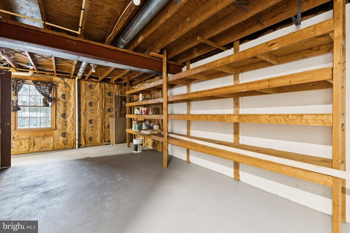 11977 WILLIAM AND MARY CIR, WOODBRIDGE, Virginia 22192, 4 Bedrooms Bedrooms, 8 Rooms Rooms,3 BathroomsBathrooms,Residential,For sale,11977 WILLIAM AND MARY CIR,VAPW2105094 MLS # VAPW2105094