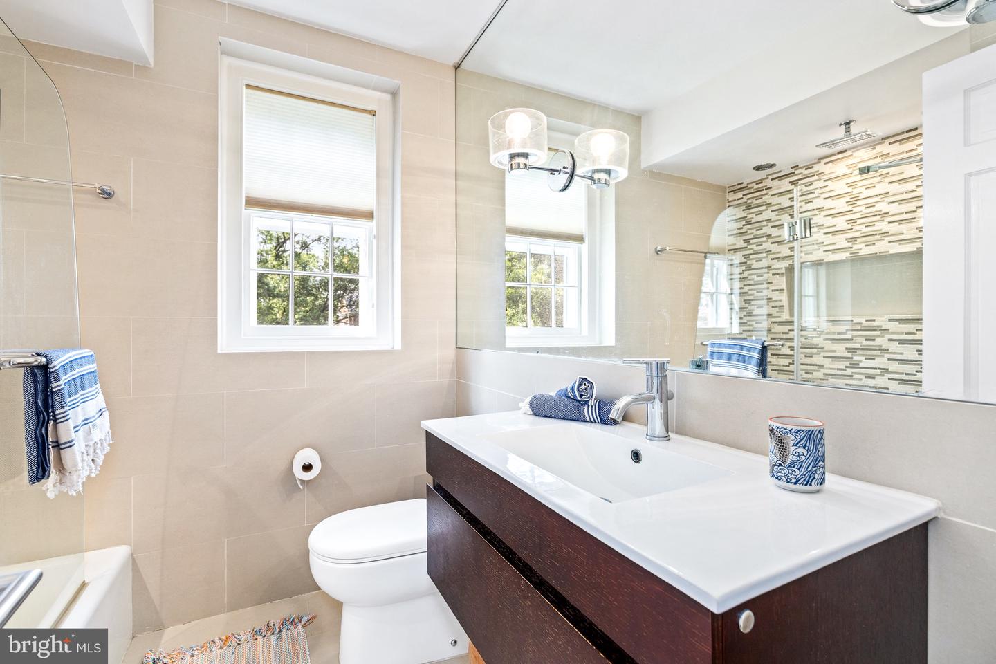 3470 39TH ST NW #F678, WASHINGTON, District Of Columbia 20016, 2 Bedrooms Bedrooms, ,1 BathroomBathrooms,Residential,For sale,3470 39TH ST NW #F678,DCDC2226100 MLS # DCDC2226100