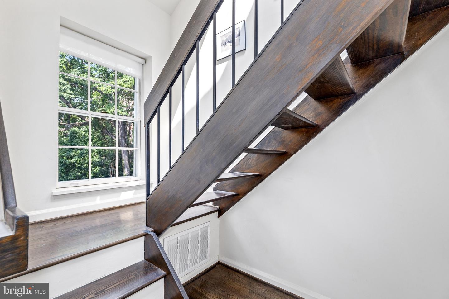 3470 39TH ST NW #F678, WASHINGTON, District Of Columbia 20016, 2 Bedrooms Bedrooms, ,1 BathroomBathrooms,Residential,For sale,3470 39TH ST NW #F678,DCDC2226100 MLS # DCDC2226100