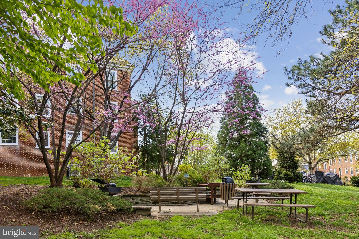 3470 39TH ST NW #F678, WASHINGTON, District Of Columbia 20016, 2 Bedrooms Bedrooms, ,1 BathroomBathrooms,Residential,For sale,3470 39TH ST NW #F678,DCDC2226100 MLS # DCDC2226100