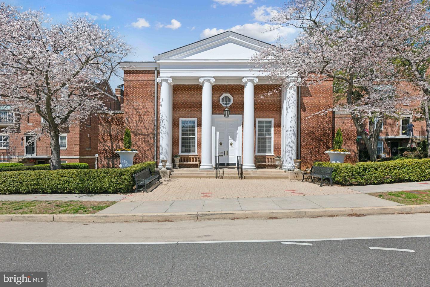 3470 39TH ST NW #F678, WASHINGTON, District Of Columbia 20016, 2 Bedrooms Bedrooms, ,1 BathroomBathrooms,Residential,For sale,3470 39TH ST NW #F678,DCDC2226100 MLS # DCDC2226100