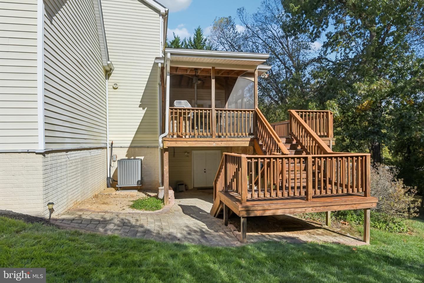 15111 SNAPPER CT, WOODBRIDGE, Virginia 22193, 5 Bedrooms Bedrooms, ,3 BathroomsBathrooms,Residential,For sale,15111 SNAPPER CT,VAPW2106692 MLS # VAPW2106692 15111 SNAPPER CT, WOODBRIDGE, Virginia 22193, 5 Bedrooms Bedrooms, ,3 BathroomsBathrooms,Residential,For sale,15111 SNAPPER CT,VAPW2106692 MLS # VAPW2106692