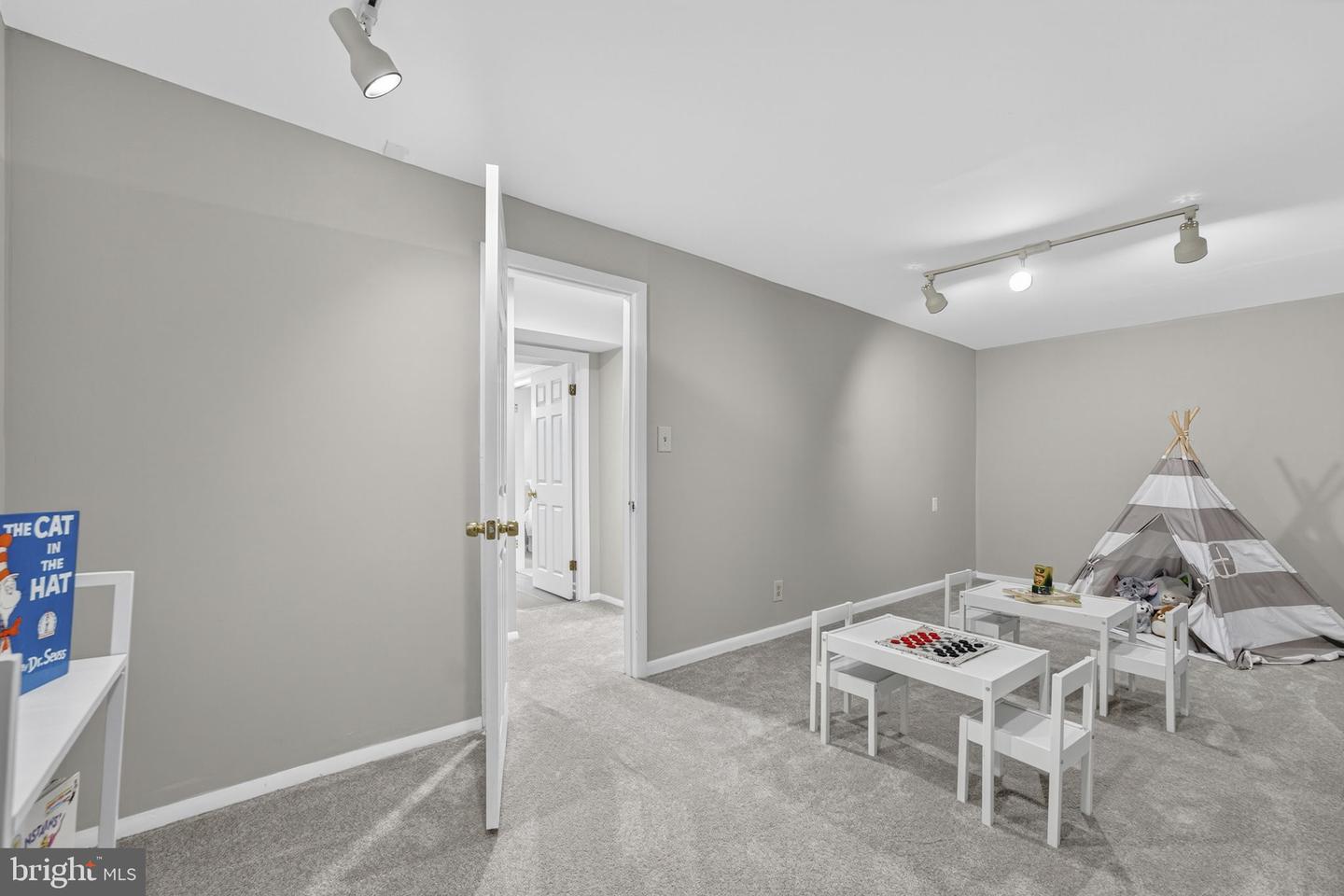 12610 WESTPORT LN, WOODBRIDGE, Virginia 22192, 3 Bedrooms Bedrooms, ,3 BathroomsBathrooms,Residential,For sale,12610 WESTPORT LN,VAPW2107752 MLS # VAPW2107752 12610 WESTPORT LN, WOODBRIDGE, Virginia 22192, 3 Bedrooms Bedrooms, ,3 BathroomsBathrooms,Residential,For sale,12610 WESTPORT LN,VAPW2107752 MLS # VAPW2107752