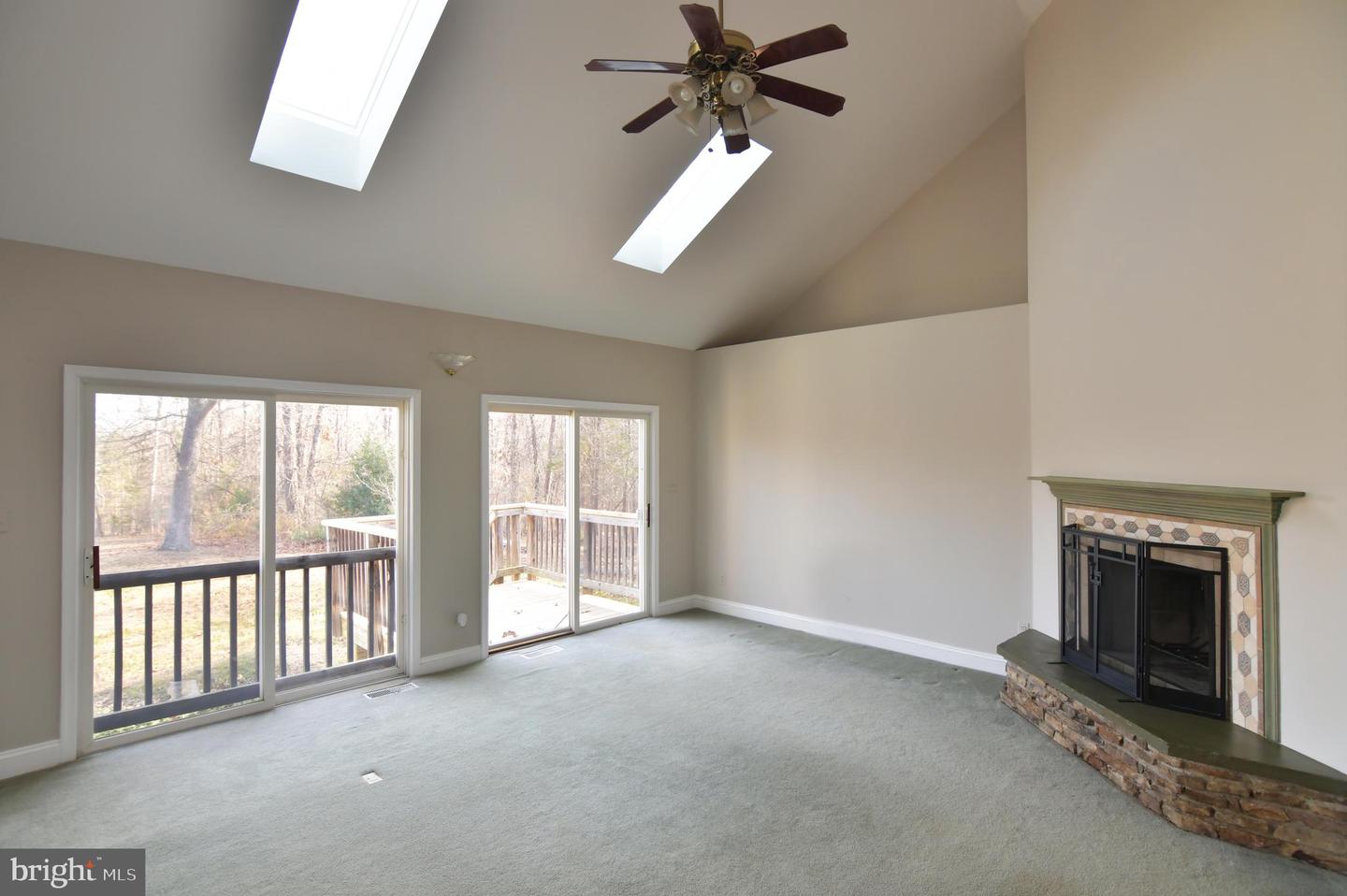 515 RIVER RIDGE DR, MIDDLETOWN, Virginia 22645, 4 Bedrooms Bedrooms, ,4 BathroomsBathrooms,Residential,For sale,515 RIVER RIDGE DR,VAWR2012858 MLS # VAWR2012858