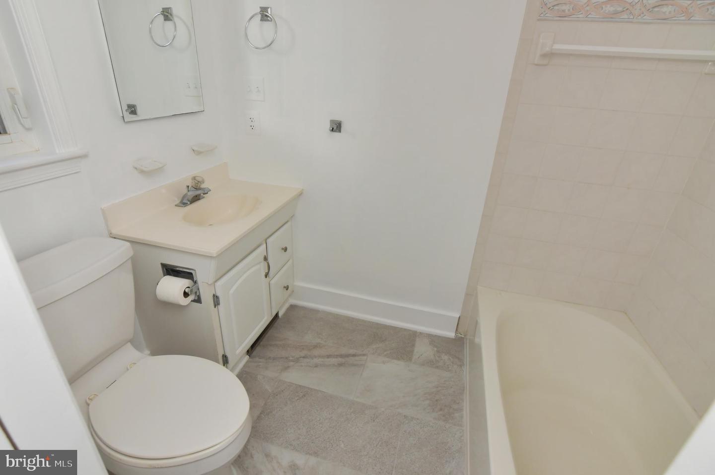 515 RIVER RIDGE DR, MIDDLETOWN, Virginia 22645, 4 Bedrooms Bedrooms, ,4 BathroomsBathrooms,Residential,For sale,515 RIVER RIDGE DR,VAWR2012858 MLS # VAWR2012858