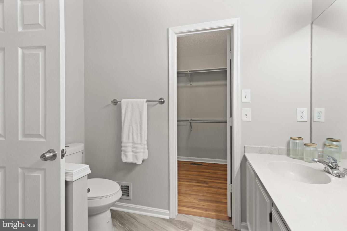 7913 REBEL WALK DR, MANASSAS, Virginia 20109, 4 Bedrooms Bedrooms, ,3 BathroomsBathrooms,Residential,For sale,7913 REBEL WALK DR,VAPW2108736 MLS # VAPW2108736 7913 REBEL WALK DR, MANASSAS, Virginia 20109, 4 Bedrooms Bedrooms, ,3 BathroomsBathrooms,Residential,For sale,7913 REBEL WALK DR,VAPW2108736 MLS # VAPW2108736