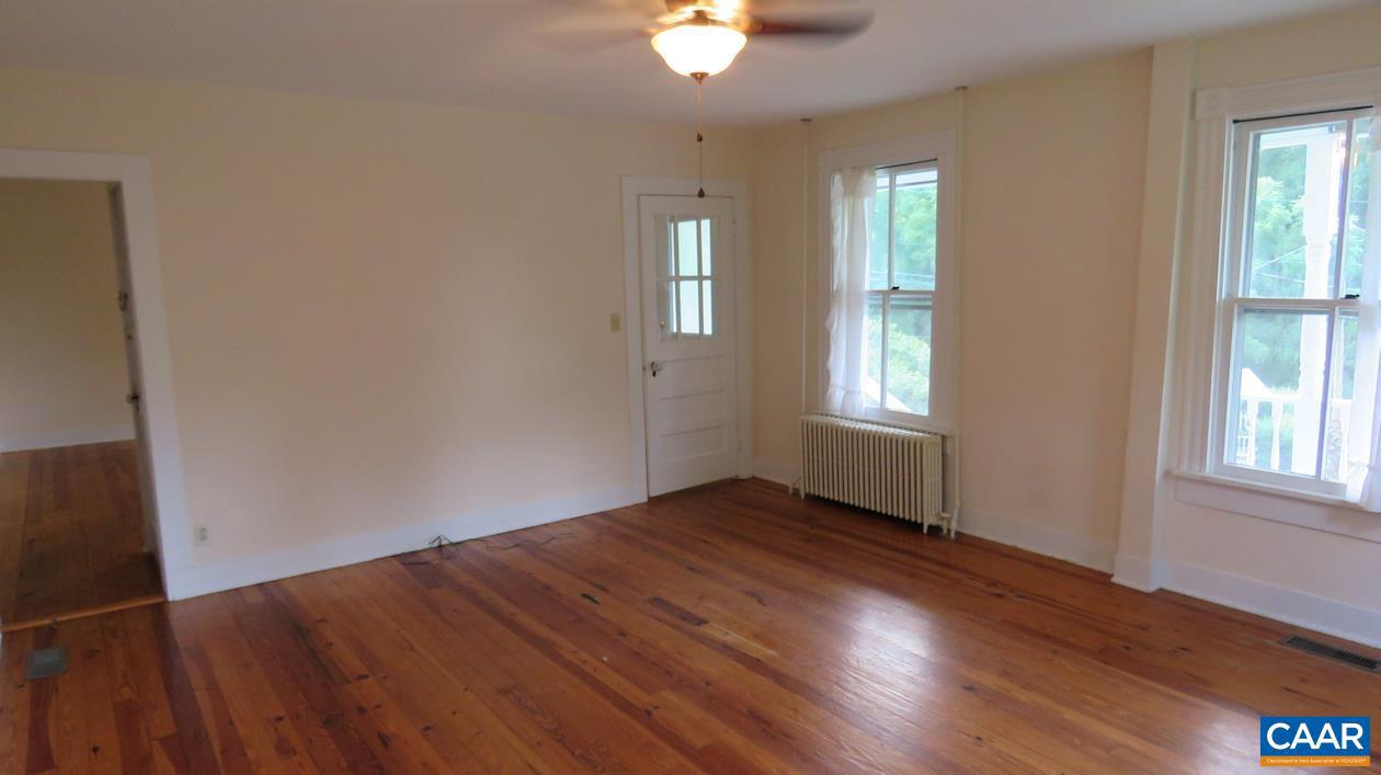 740 CANAL ST, SCOTTSVILLE, Virginia 24590, 5 Bedrooms Bedrooms, ,3 BathroomsBathrooms,Residential,For sale,740 CANAL ST,671667 MLS # 671667