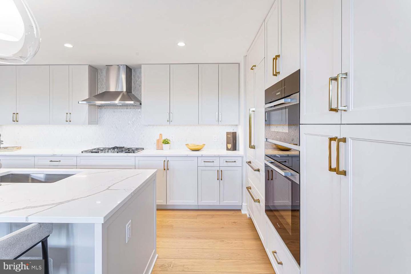 6718 LOWELL AVE #406, MCLEAN, Virginia 22101, 2 Bedrooms Bedrooms, ,2 BathroomsBathrooms,Residential,For sale,6718 LOWELL AVE #406,VAFX2281726 MLS # VAFX2281726