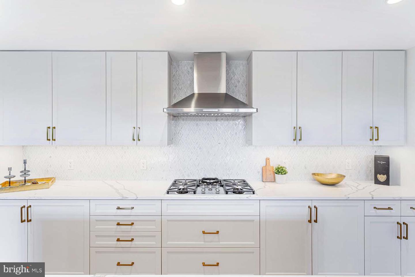 6718 LOWELL AVE #406, MCLEAN, Virginia 22101, 2 Bedrooms Bedrooms, ,2 BathroomsBathrooms,Residential,For sale,6718 LOWELL AVE #406,VAFX2281726 MLS # VAFX2281726