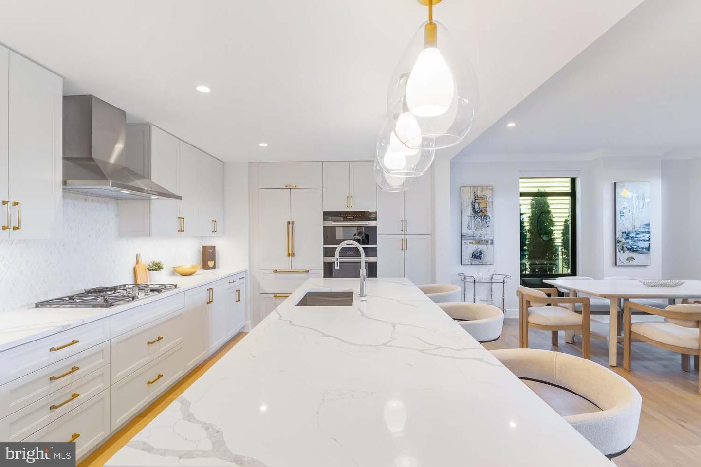 6718 LOWELL AVE #406, MCLEAN, Virginia 22101, 2 Bedrooms Bedrooms, ,2 BathroomsBathrooms,Residential,For sale,6718 LOWELL AVE #406,VAFX2281726 MLS # VAFX2281726