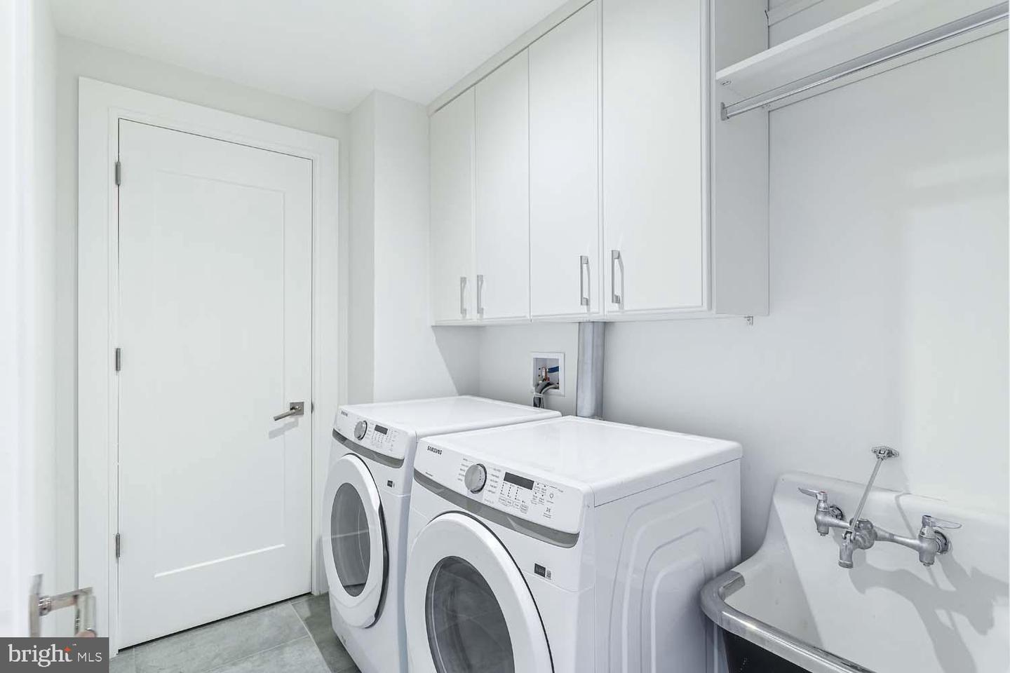 6718 LOWELL AVE #406, MCLEAN, Virginia 22101, 2 Bedrooms Bedrooms, ,2 BathroomsBathrooms,Residential,For sale,6718 LOWELL AVE #406,VAFX2281726 MLS # VAFX2281726