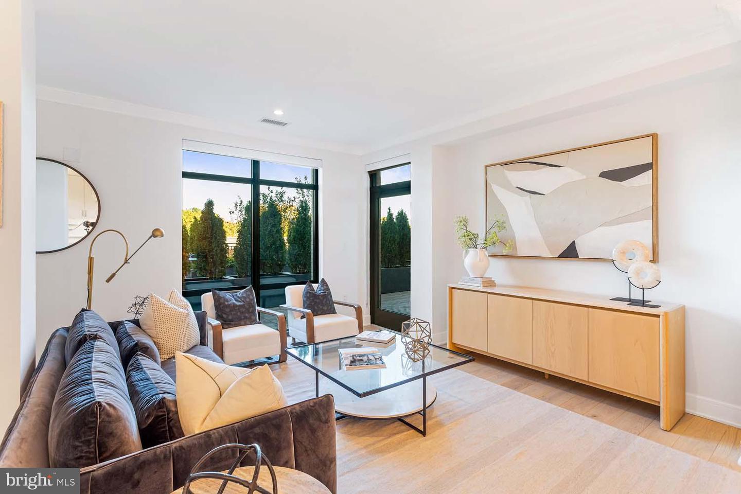 6718 LOWELL AVE #406, MCLEAN, Virginia 22101, 2 Bedrooms Bedrooms, ,2 BathroomsBathrooms,Residential,For sale,6718 LOWELL AVE #406,VAFX2281726 MLS # VAFX2281726