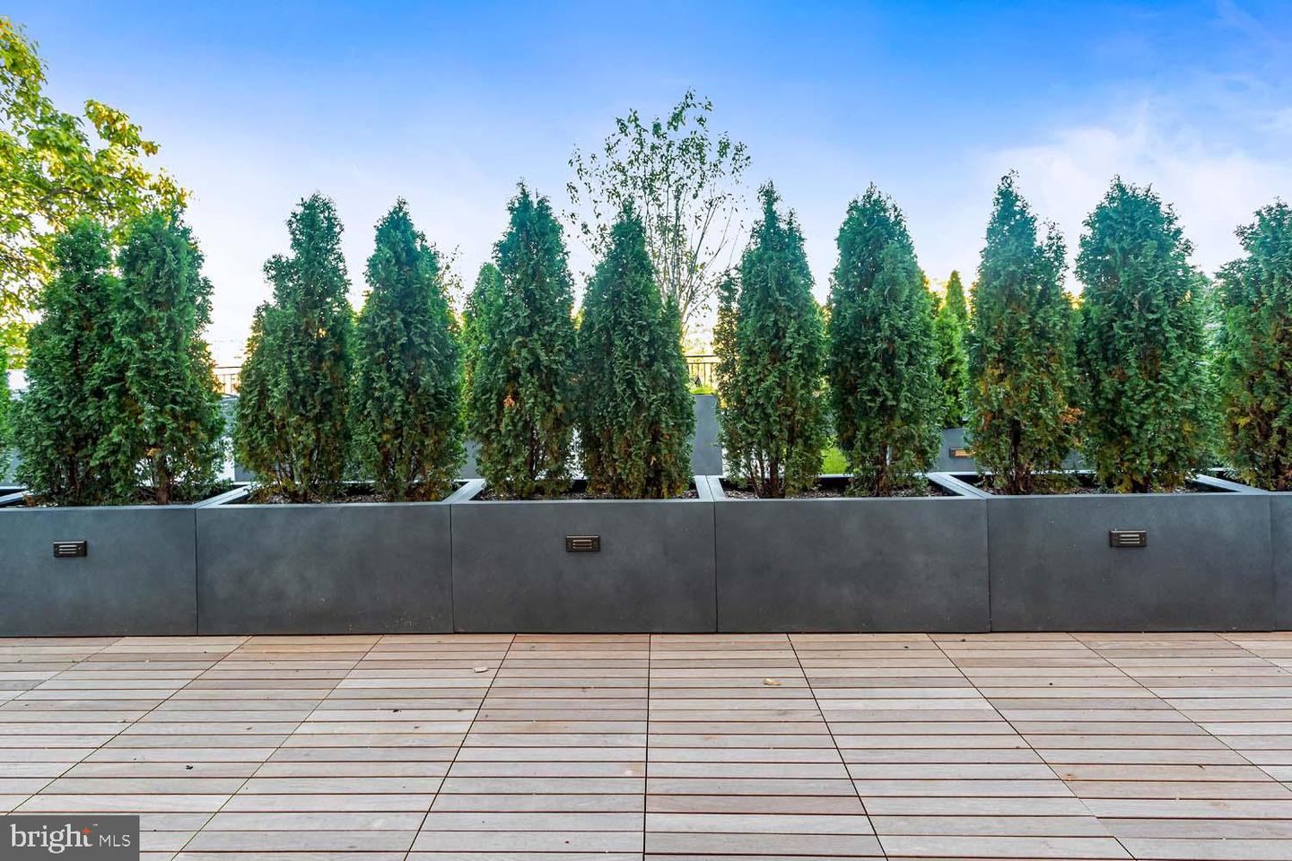 6718 LOWELL AVE #406, MCLEAN, Virginia 22101, 2 Bedrooms Bedrooms, ,2 BathroomsBathrooms,Residential,For sale,6718 LOWELL AVE #406,VAFX2281726 MLS # VAFX2281726