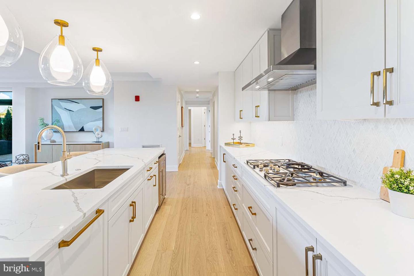 6718 LOWELL AVE #406, MCLEAN, Virginia 22101, 2 Bedrooms Bedrooms, ,2 BathroomsBathrooms,Residential,For sale,6718 LOWELL AVE #406,VAFX2281726 MLS # VAFX2281726