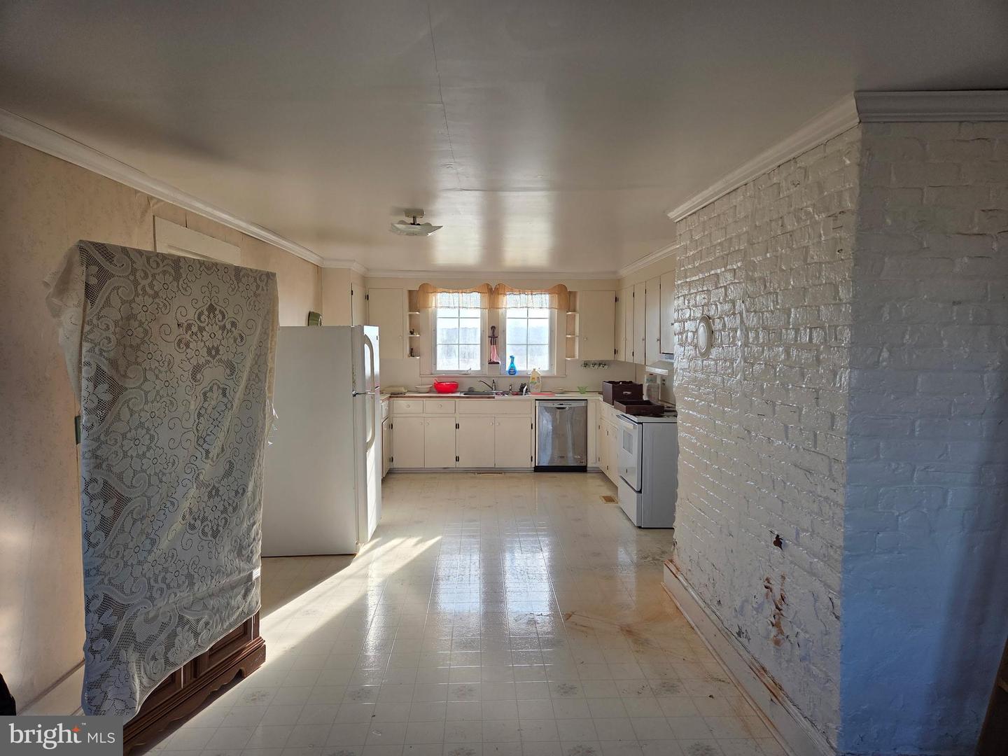 32181 MONROE RD, FRANKLIN, Virginia 23851, 4 Bedrooms Bedrooms, ,1 BathroomBathrooms,Residential,For sale,32181 MONROE RD,VASU2000028 MLS # VASU2000028 32181 MONROE RD, FRANKLIN, Virginia 23851, 4 Bedrooms Bedrooms, ,1 BathroomBathrooms,Residential,For sale,32181 MONROE RD,VASU2000028 MLS # VASU2000028