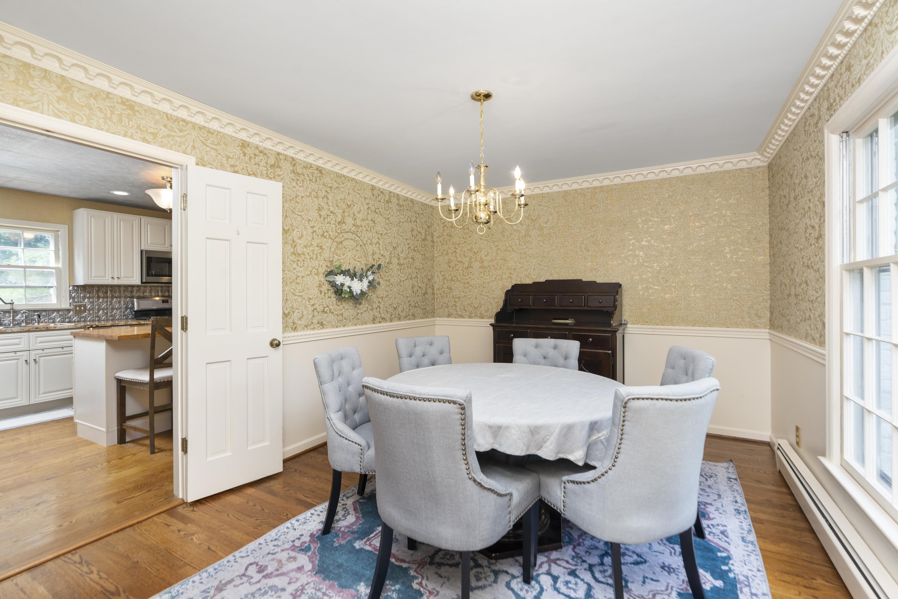 303 COPELAND DR, STAUNTON, Virginia 24401, 3 Bedrooms Bedrooms, ,2 BathroomsBathrooms,Residential,303 COPELAND DR,665753 MLS # 665753