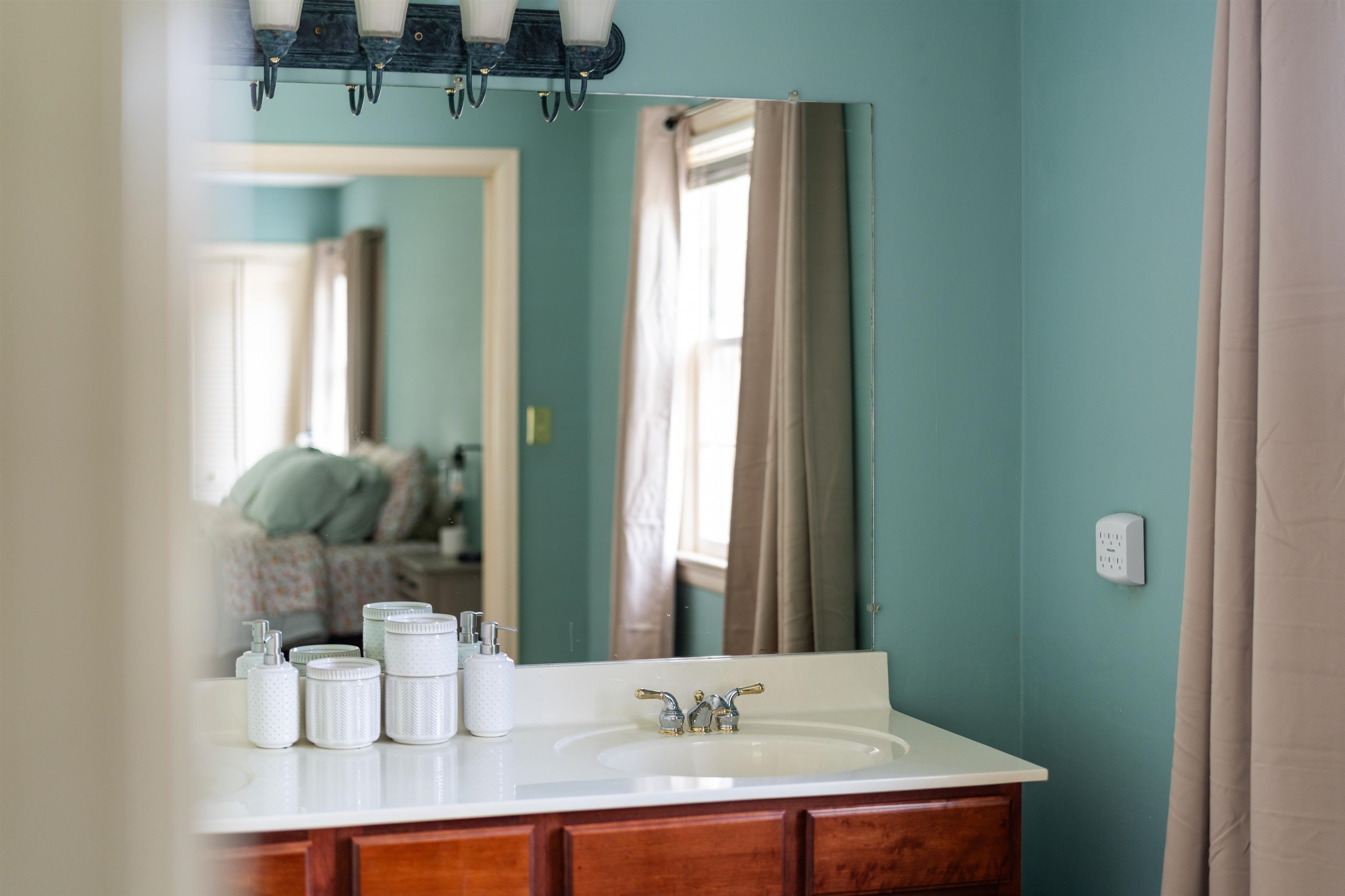 303 COPELAND DR, STAUNTON, Virginia 24401, 3 Bedrooms Bedrooms, ,2 BathroomsBathrooms,Residential,303 COPELAND DR,665753 MLS # 665753