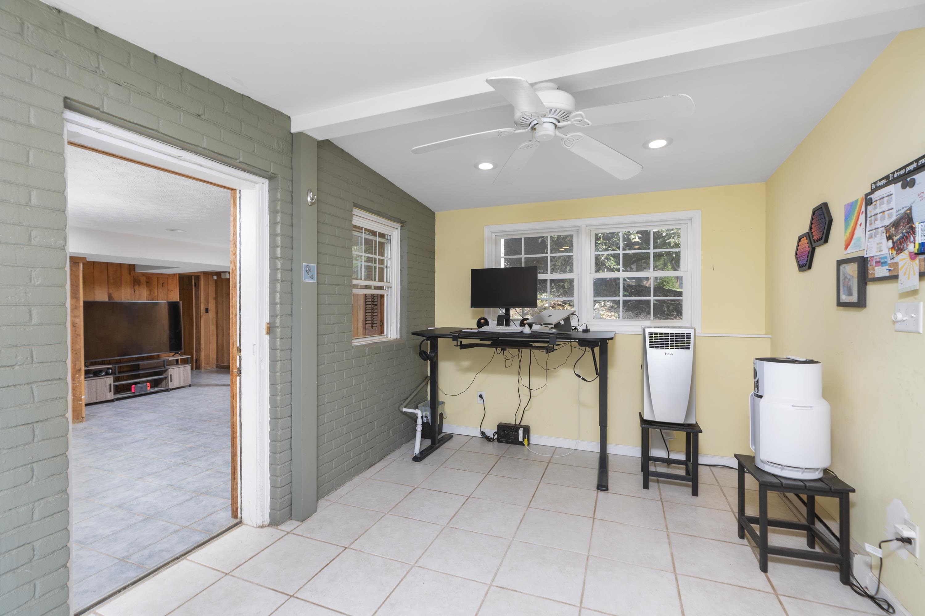 303 COPELAND DR, STAUNTON, Virginia 24401, 3 Bedrooms Bedrooms, ,2 BathroomsBathrooms,Residential,303 COPELAND DR,665753 MLS # 665753