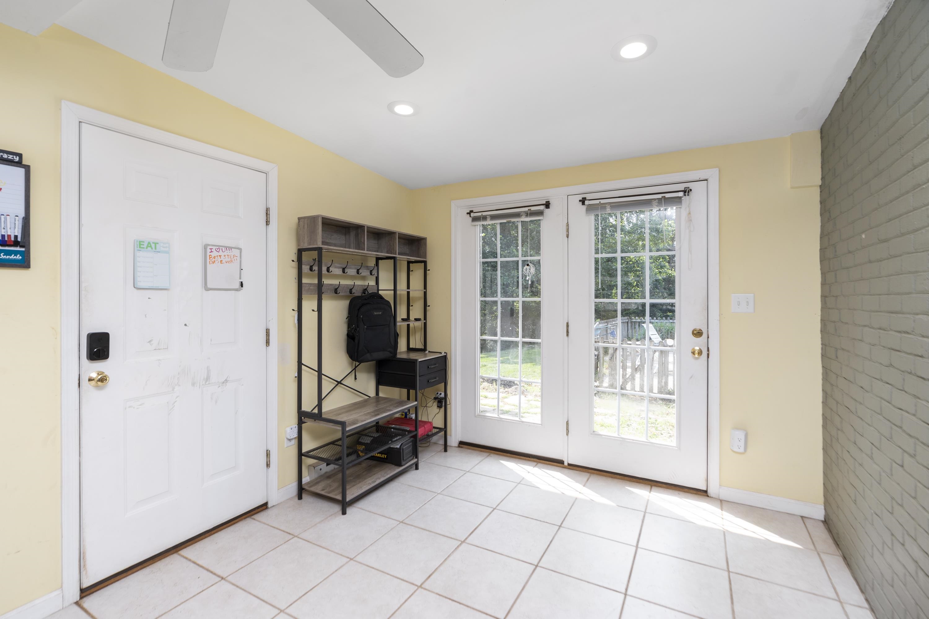 303 COPELAND DR, STAUNTON, Virginia 24401, 3 Bedrooms Bedrooms, ,2 BathroomsBathrooms,Residential,303 COPELAND DR,665753 MLS # 665753