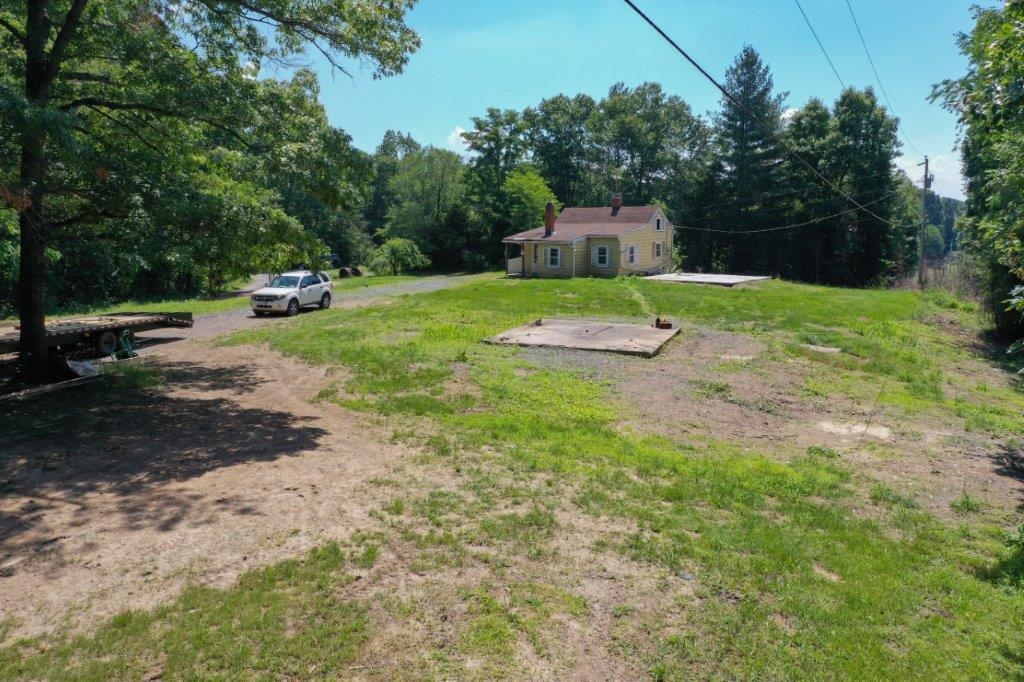 10039 JESS AREY LN, DAYTON, Virginia 22821, 2 Bedrooms Bedrooms, ,1 BathroomBathrooms,Residential,10039 JESS AREY LN,671669 MLS # 671669 10039 JESS AREY LN, DAYTON, Virginia 22821, 2 Bedrooms Bedrooms, ,1 BathroomBathrooms,Residential,10039 JESS AREY LN,671669 MLS # 671669