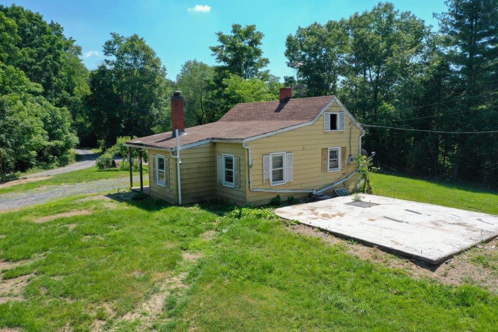 10039 JESS AREY LN, DAYTON, Virginia 22821, 2 Bedrooms Bedrooms, ,1 BathroomBathrooms,Residential,10039 JESS AREY LN,671669 MLS # 671669 10039 JESS AREY LN, DAYTON, Virginia 22821, 2 Bedrooms Bedrooms, ,1 BathroomBathrooms,Residential,10039 JESS AREY LN,671669 MLS # 671669