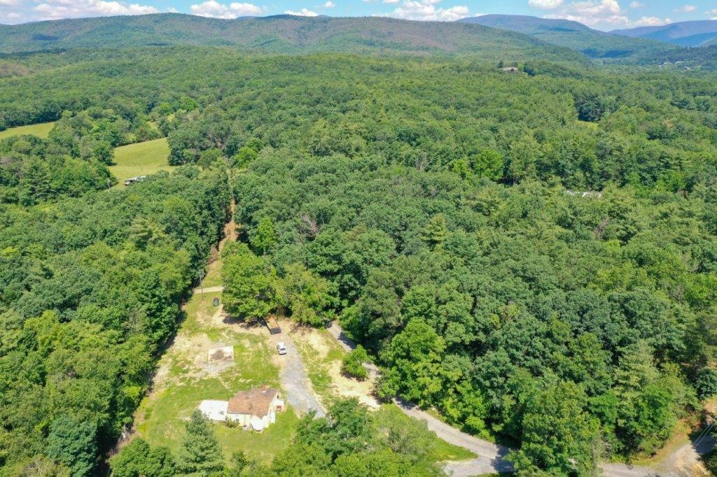 10039 JESS AREY LN, DAYTON, Virginia 22821, 2 Bedrooms Bedrooms, ,1 BathroomBathrooms,Residential,10039 JESS AREY LN,671669 MLS # 671669 10039 JESS AREY LN, DAYTON, Virginia 22821, 2 Bedrooms Bedrooms, ,1 BathroomBathrooms,Residential,10039 JESS AREY LN,671669 MLS # 671669