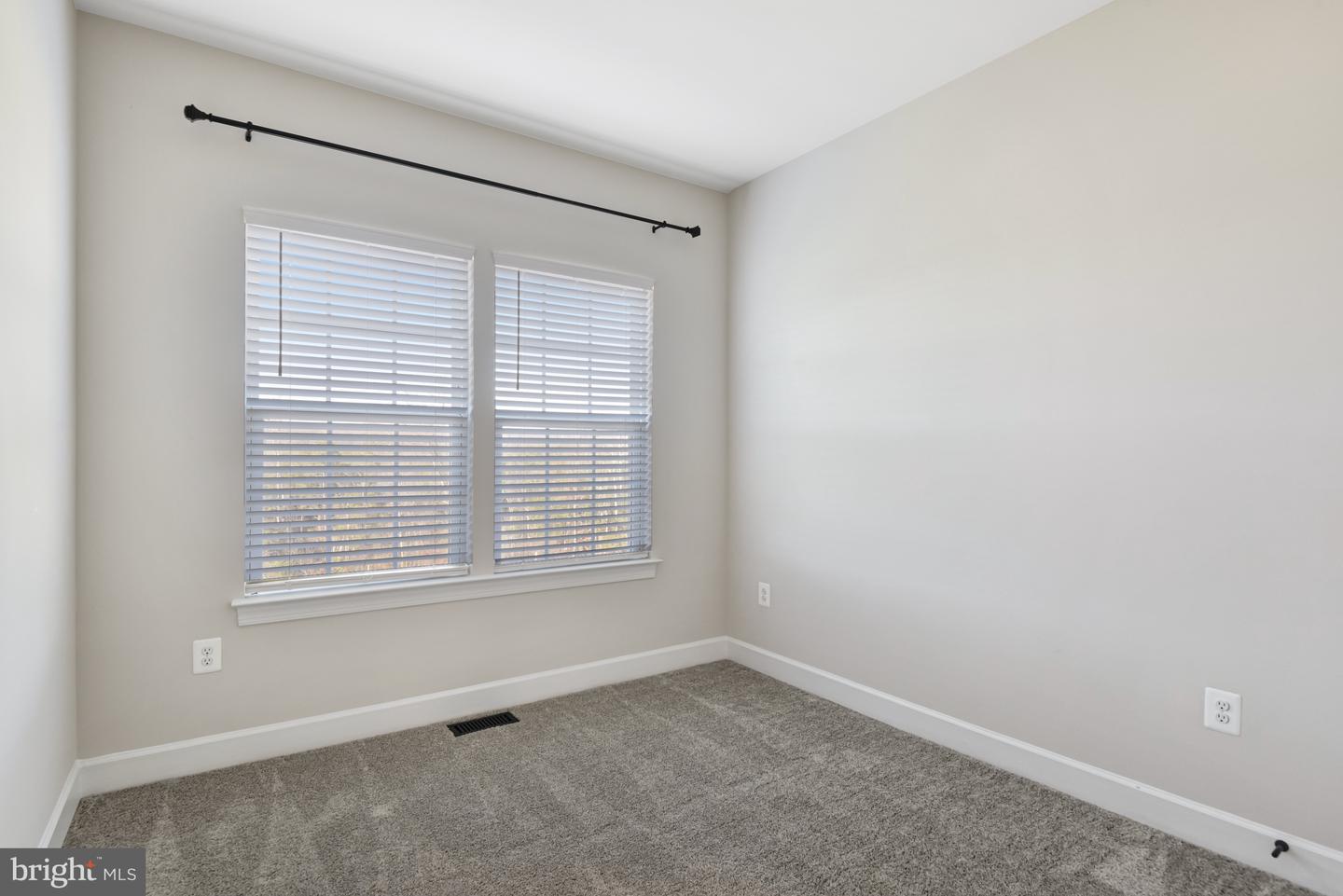 6047 CAMERONS FERRY DR, HAYMARKET, Virginia 20169, 3 Bedrooms Bedrooms, ,3 BathroomsBathrooms,Residential,For sale,6047 CAMERONS FERRY DR,VAPW2108224 MLS # VAPW2108224 6047 CAMERONS FERRY DR, HAYMARKET, Virginia 20169, 3 Bedrooms Bedrooms, ,3 BathroomsBathrooms,Residential,For sale,6047 CAMERONS FERRY DR,VAPW2108224 MLS # VAPW2108224