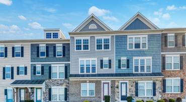 6047 CAMERONS FERRY DR, HAYMARKET, Virginia 20169, 3 Bedrooms Bedrooms, ,3 BathroomsBathrooms,Residential,For sale,6047 CAMERONS FERRY DR,VAPW2108224 MLS # VAPW2108224