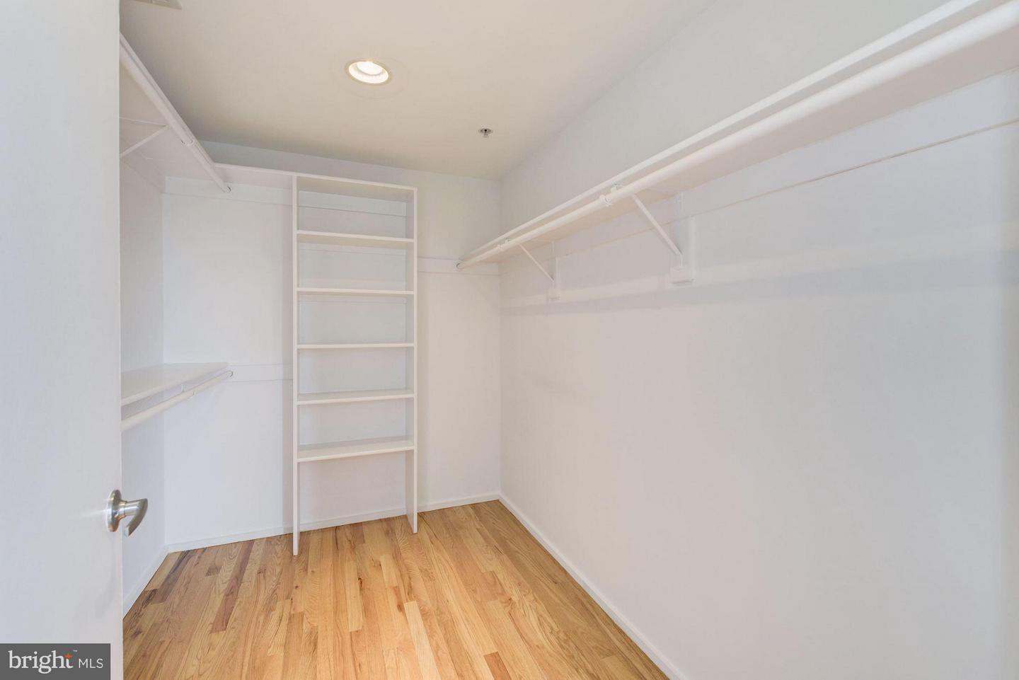 1662 N QUINN ST N, ARLINGTON, Virginia 22209, 4 Bedrooms Bedrooms, ,2 BathroomsBathrooms,Residential,For sale,1662 N QUINN ST N,VAAR2066464 MLS # VAAR2066464