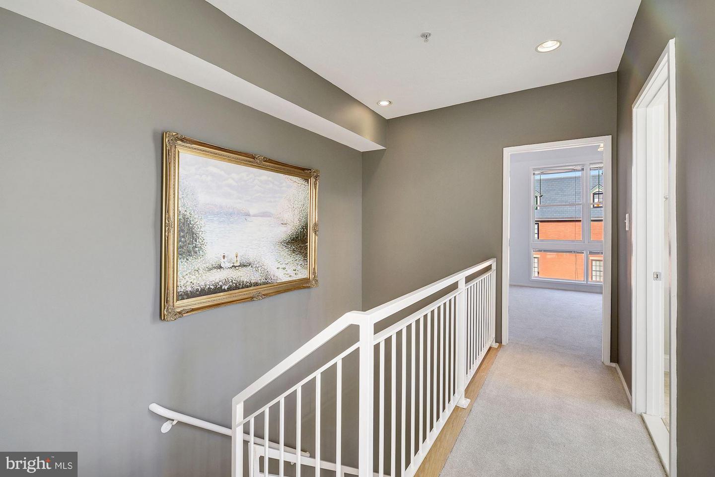 1662 N QUINN ST N, ARLINGTON, Virginia 22209, 4 Bedrooms Bedrooms, ,2 BathroomsBathrooms,Residential,For sale,1662 N QUINN ST N,VAAR2066464 MLS # VAAR2066464