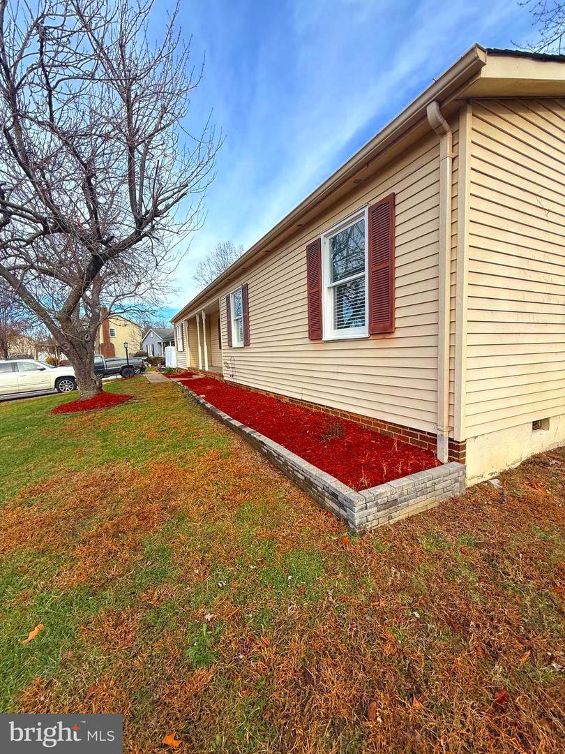 11731 ROOSEVELT RD, FREDERICKSBURG, Virginia 22407, 3 Bedrooms Bedrooms, ,2 BathroomsBathrooms,Residential,For sale,11731 ROOSEVELT RD,VASP2038000 MLS # VASP2038000 11731 ROOSEVELT RD, FREDERICKSBURG, Virginia 22407, 3 Bedrooms Bedrooms, ,2 BathroomsBathrooms,Residential,For sale,11731 ROOSEVELT RD,VASP2038000 MLS # VASP2038000