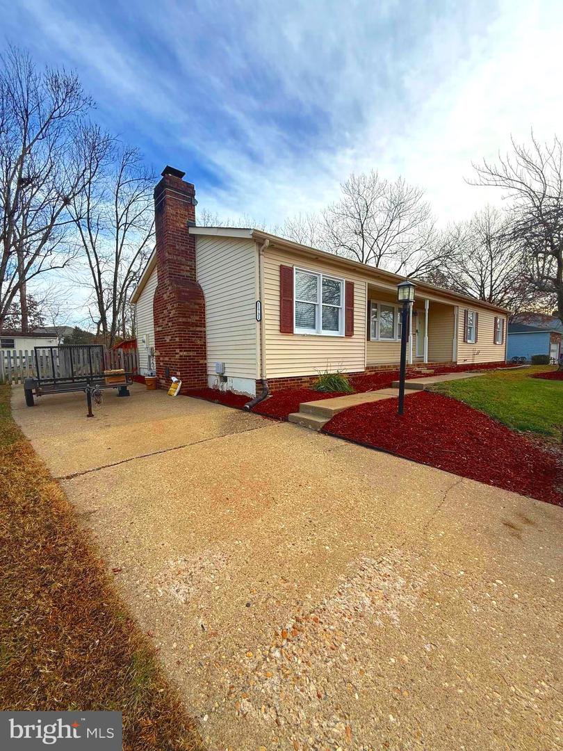 11731 ROOSEVELT RD, FREDERICKSBURG, Virginia 22407, 3 Bedrooms Bedrooms, ,2 BathroomsBathrooms,Residential,For sale,11731 ROOSEVELT RD,VASP2038000 MLS # VASP2038000 11731 ROOSEVELT RD, FREDERICKSBURG, Virginia 22407, 3 Bedrooms Bedrooms, ,2 BathroomsBathrooms,Residential,For sale,11731 ROOSEVELT RD,VASP2038000 MLS # VASP2038000