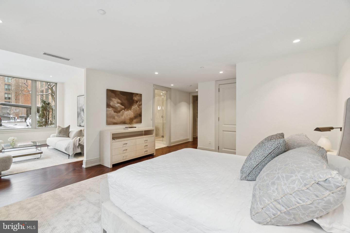 3150 SOUTH ST NW #1A, WASHINGTON, District Of Columbia 20007, 2 Bedrooms Bedrooms, ,2 BathroomsBathrooms,Residential,For sale,3150 SOUTH ST NW #1A,DCDC2227730 MLS # DCDC2227730 3150 SOUTH ST NW #1A, WASHINGTON, District Of Columbia 20007, 2 Bedrooms Bedrooms, ,2 BathroomsBathrooms,Residential,For sale,3150 SOUTH ST NW #1A,DCDC2227730 MLS # DCDC2227730