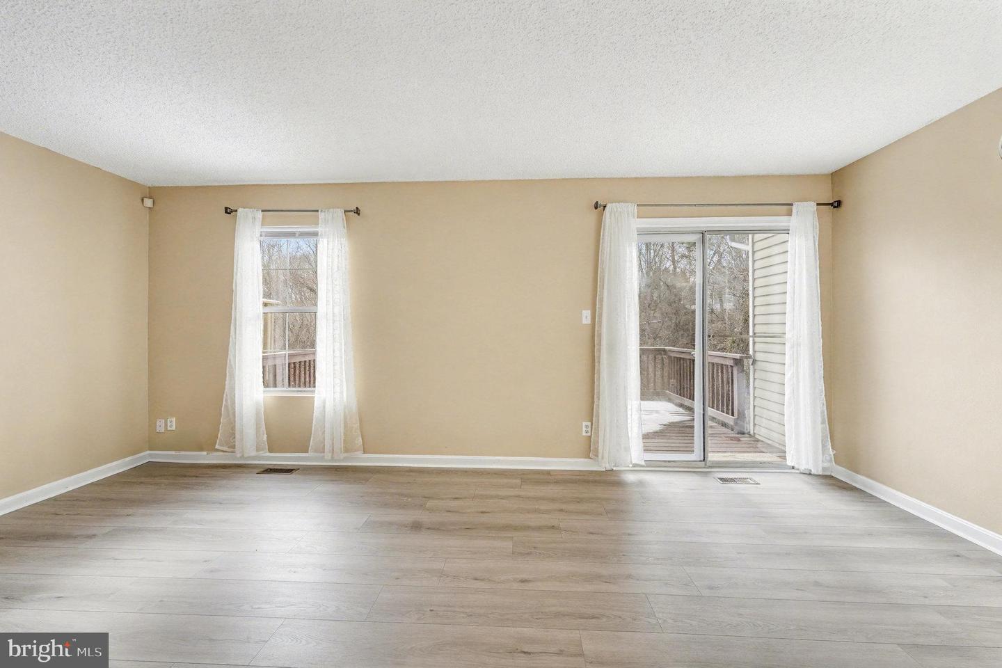 607 KNOLLWOOD CT, STAFFORD, Virginia 22554, 3 Bedrooms Bedrooms, 7 Rooms Rooms,3 BathroomsBathrooms,Residential,For sale,607 KNOLLWOOD CT,VAST2044566 MLS # VAST2044566 607 KNOLLWOOD CT, STAFFORD, Virginia 22554, 3 Bedrooms Bedrooms, 7 Rooms Rooms,3 BathroomsBathrooms,Residential,For sale,607 KNOLLWOOD CT,VAST2044566 MLS # VAST2044566