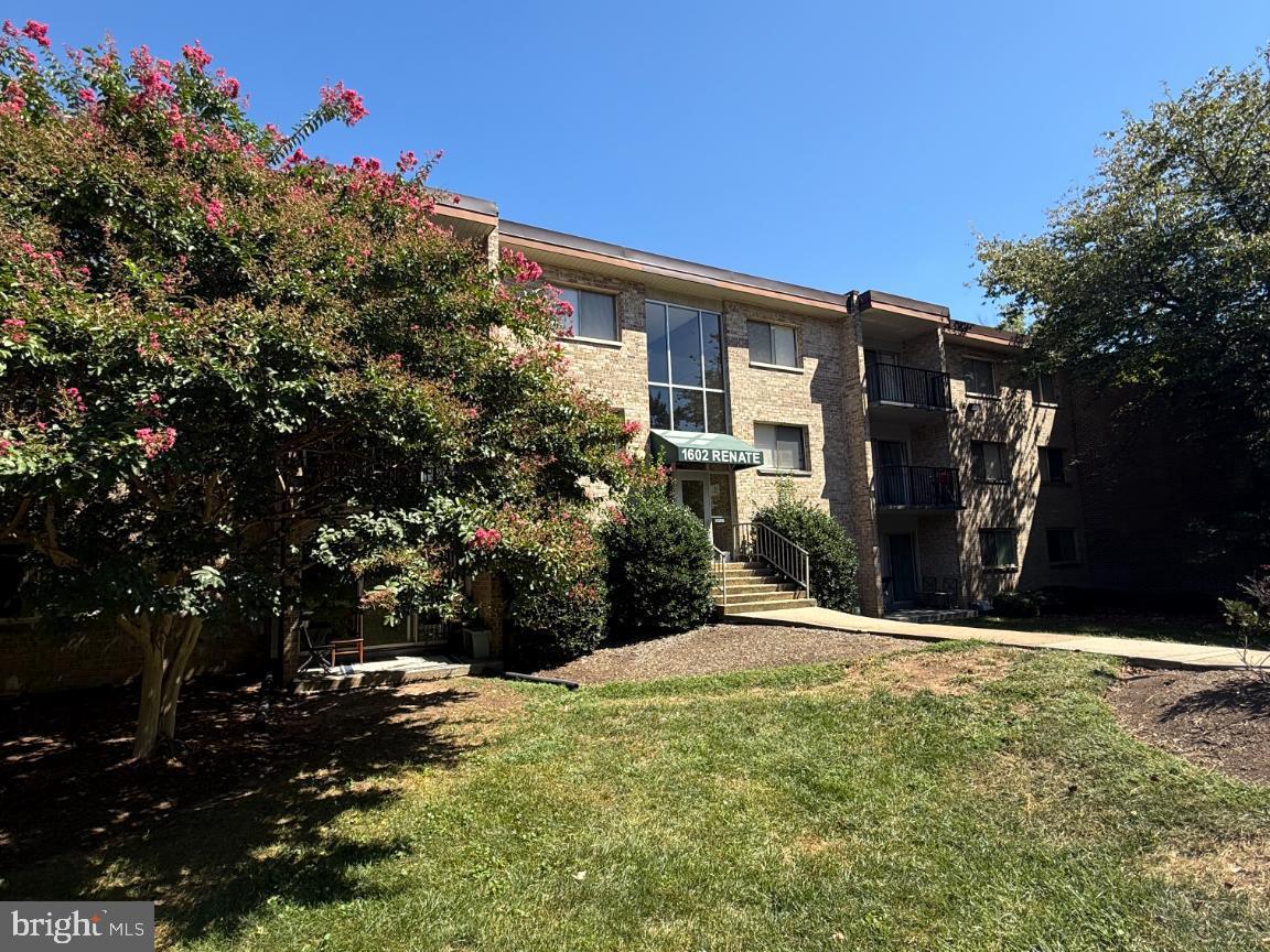 1602 RENATE DR #302, WOODBRIDGE, Virginia 22192, 1 Bedroom Bedrooms, 9 Rooms Rooms,1 BathroomBathrooms,Residential,For sale,1602 RENATE DR #302,VAPW2103994 MLS # VAPW2103994 1602 RENATE DR #302, WOODBRIDGE, Virginia 22192, 1 Bedroom Bedrooms, 9 Rooms Rooms,1 BathroomBathrooms,Residential,For sale,1602 RENATE DR #302,VAPW2103994 MLS # VAPW2103994