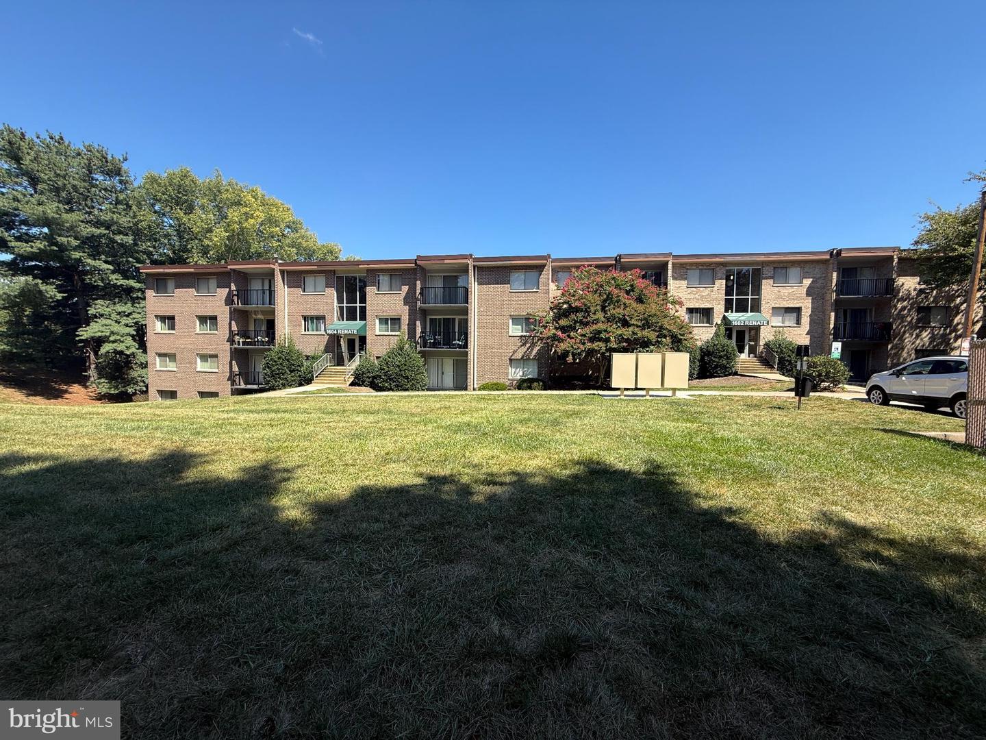 1602 RENATE DR #302, WOODBRIDGE, Virginia 22192, 1 Bedroom Bedrooms, 9 Rooms Rooms,1 BathroomBathrooms,Residential,For sale,1602 RENATE DR #302,VAPW2103994 MLS # VAPW2103994 1602 RENATE DR #302, WOODBRIDGE, Virginia 22192, 1 Bedroom Bedrooms, 9 Rooms Rooms,1 BathroomBathrooms,Residential,For sale,1602 RENATE DR #302,VAPW2103994 MLS # VAPW2103994
