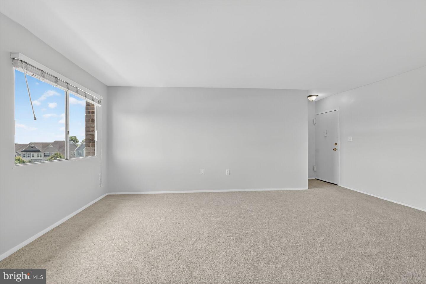 1602 RENATE DR #302, WOODBRIDGE, Virginia 22192, 1 Bedroom Bedrooms, 9 Rooms Rooms,1 BathroomBathrooms,Residential,For sale,1602 RENATE DR #302,VAPW2103994 MLS # VAPW2103994 1602 RENATE DR #302, WOODBRIDGE, Virginia 22192, 1 Bedroom Bedrooms, 9 Rooms Rooms,1 BathroomBathrooms,Residential,For sale,1602 RENATE DR #302,VAPW2103994 MLS # VAPW2103994