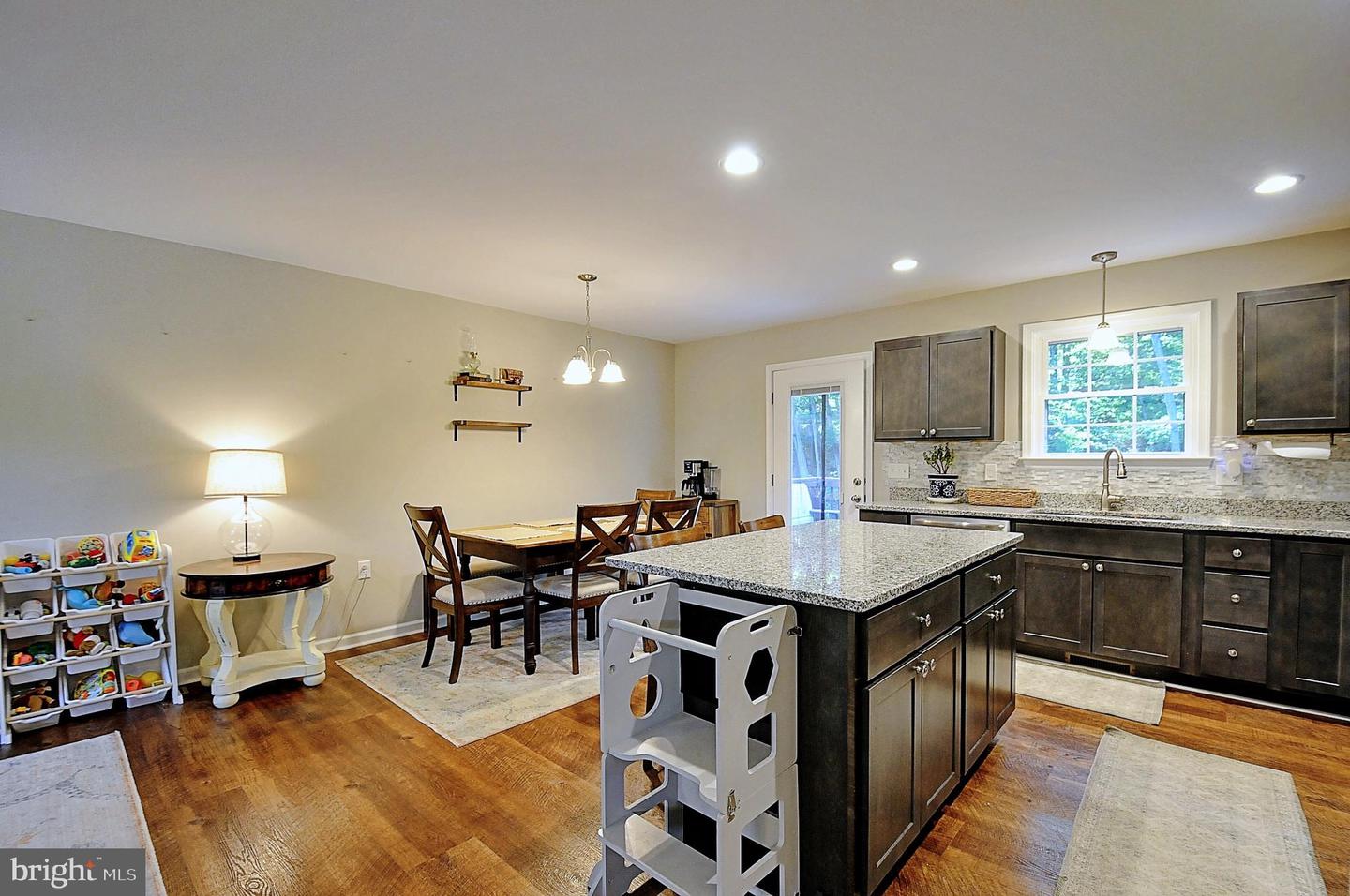 415 QUAIL DR, WINCHESTER, Virginia 22602, 3 Bedrooms Bedrooms, ,2 BathroomsBathrooms,Residential,For sale,415 QUAIL DR,VAFV2037052 MLS # VAFV2037052 415 QUAIL DR, WINCHESTER, Virginia 22602, 3 Bedrooms Bedrooms, ,2 BathroomsBathrooms,Residential,For sale,415 QUAIL DR,VAFV2037052 MLS # VAFV2037052