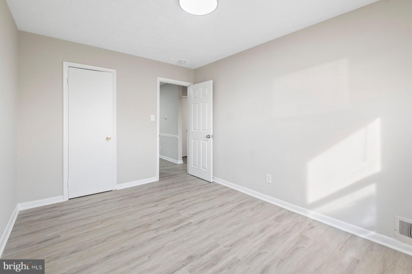 883 BELLEVUE ST SE, WASHINGTON, District Of Columbia 20032, 5 Bedrooms Bedrooms, ,2 BathroomsBathrooms,Residential,For sale,883 BELLEVUE ST SE,DCDC2234048 MLS # DCDC2234048 883 BELLEVUE ST SE, WASHINGTON, District Of Columbia 20032, 5 Bedrooms Bedrooms, ,2 BathroomsBathrooms,Residential,For sale,883 BELLEVUE ST SE,DCDC2234048 MLS # DCDC2234048