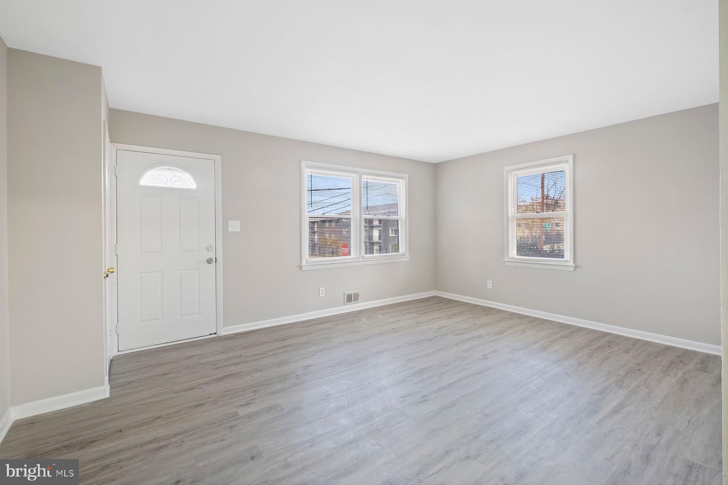 883 BELLEVUE ST SE, WASHINGTON, District Of Columbia 20032, 5 Bedrooms Bedrooms, ,2 BathroomsBathrooms,Residential,For sale,883 BELLEVUE ST SE,DCDC2234048 MLS # DCDC2234048 883 BELLEVUE ST SE, WASHINGTON, District Of Columbia 20032, 5 Bedrooms Bedrooms, ,2 BathroomsBathrooms,Residential,For sale,883 BELLEVUE ST SE,DCDC2234048 MLS # DCDC2234048