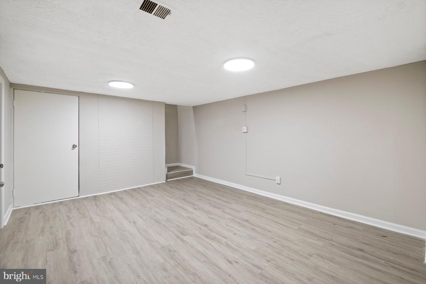 883 BELLEVUE ST SE, WASHINGTON, District Of Columbia 20032, 5 Bedrooms Bedrooms, ,2 BathroomsBathrooms,Residential,For sale,883 BELLEVUE ST SE,DCDC2234048 MLS # DCDC2234048 883 BELLEVUE ST SE, WASHINGTON, District Of Columbia 20032, 5 Bedrooms Bedrooms, ,2 BathroomsBathrooms,Residential,For sale,883 BELLEVUE ST SE,DCDC2234048 MLS # DCDC2234048