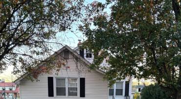 104 E WASHINGTON ST, REMINGTON, Virginia 22734, 3 Bedrooms Bedrooms, ,1 BathroomBathrooms,Residential,For sale,104 E WASHINGTON ST,VAFQ2019856 MLS # VAFQ2019856