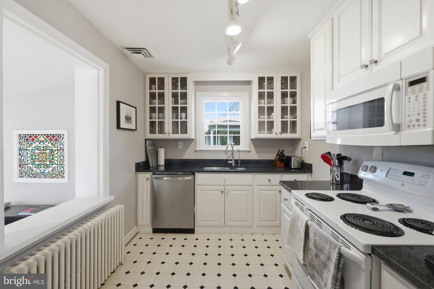 7908 W BOULEVARD DR, ALEXANDRIA, Virginia 22308, 3 Bedrooms Bedrooms, ,2 BathroomsBathrooms,Residential,For sale,7908 W BOULEVARD DR,VAFX2281756 MLS # VAFX2281756 7908 W BOULEVARD DR, ALEXANDRIA, Virginia 22308, 3 Bedrooms Bedrooms, ,2 BathroomsBathrooms,Residential,For sale,7908 W BOULEVARD DR,VAFX2281756 MLS # VAFX2281756