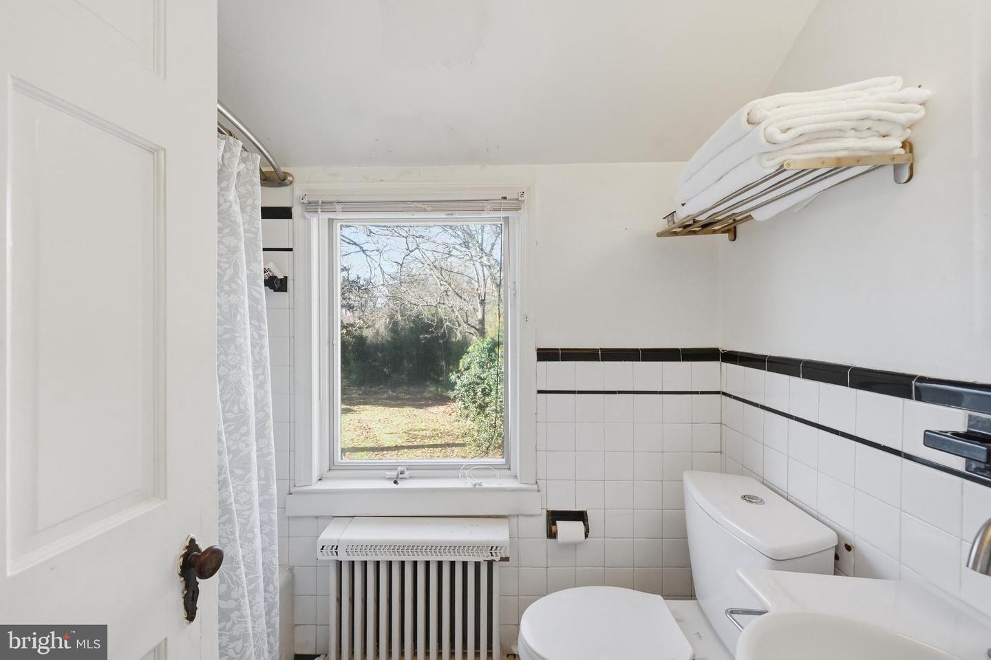 7908 W BOULEVARD DR, ALEXANDRIA, Virginia 22308, 3 Bedrooms Bedrooms, ,2 BathroomsBathrooms,Residential,For sale,7908 W BOULEVARD DR,VAFX2281756 MLS # VAFX2281756 7908 W BOULEVARD DR, ALEXANDRIA, Virginia 22308, 3 Bedrooms Bedrooms, ,2 BathroomsBathrooms,Residential,For sale,7908 W BOULEVARD DR,VAFX2281756 MLS # VAFX2281756