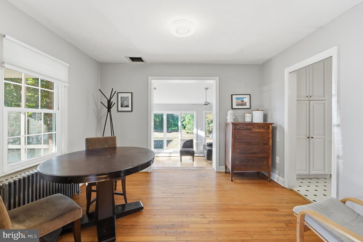 7908 W BOULEVARD DR, ALEXANDRIA, Virginia 22308, 3 Bedrooms Bedrooms, ,2 BathroomsBathrooms,Residential,For sale,7908 W BOULEVARD DR,VAFX2281756 MLS # VAFX2281756 7908 W BOULEVARD DR, ALEXANDRIA, Virginia 22308, 3 Bedrooms Bedrooms, ,2 BathroomsBathrooms,Residential,For sale,7908 W BOULEVARD DR,VAFX2281756 MLS # VAFX2281756