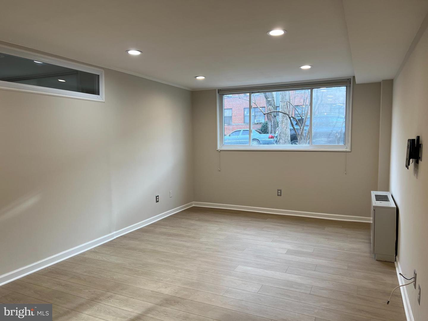 4545 MACARTHUR BLVD NW #G7, WASHINGTON, District Of Columbia 20007, 1 Bedroom Bedrooms, ,1 BathroomBathrooms,Residential,For sale,4545 MACARTHUR BLVD NW #G7,DCDC2234112 MLS # DCDC2234112 4545 MACARTHUR BLVD NW #G7, WASHINGTON, District Of Columbia 20007, 1 Bedroom Bedrooms, ,1 BathroomBathrooms,Residential,For sale,4545 MACARTHUR BLVD NW #G7,DCDC2234112 MLS # DCDC2234112