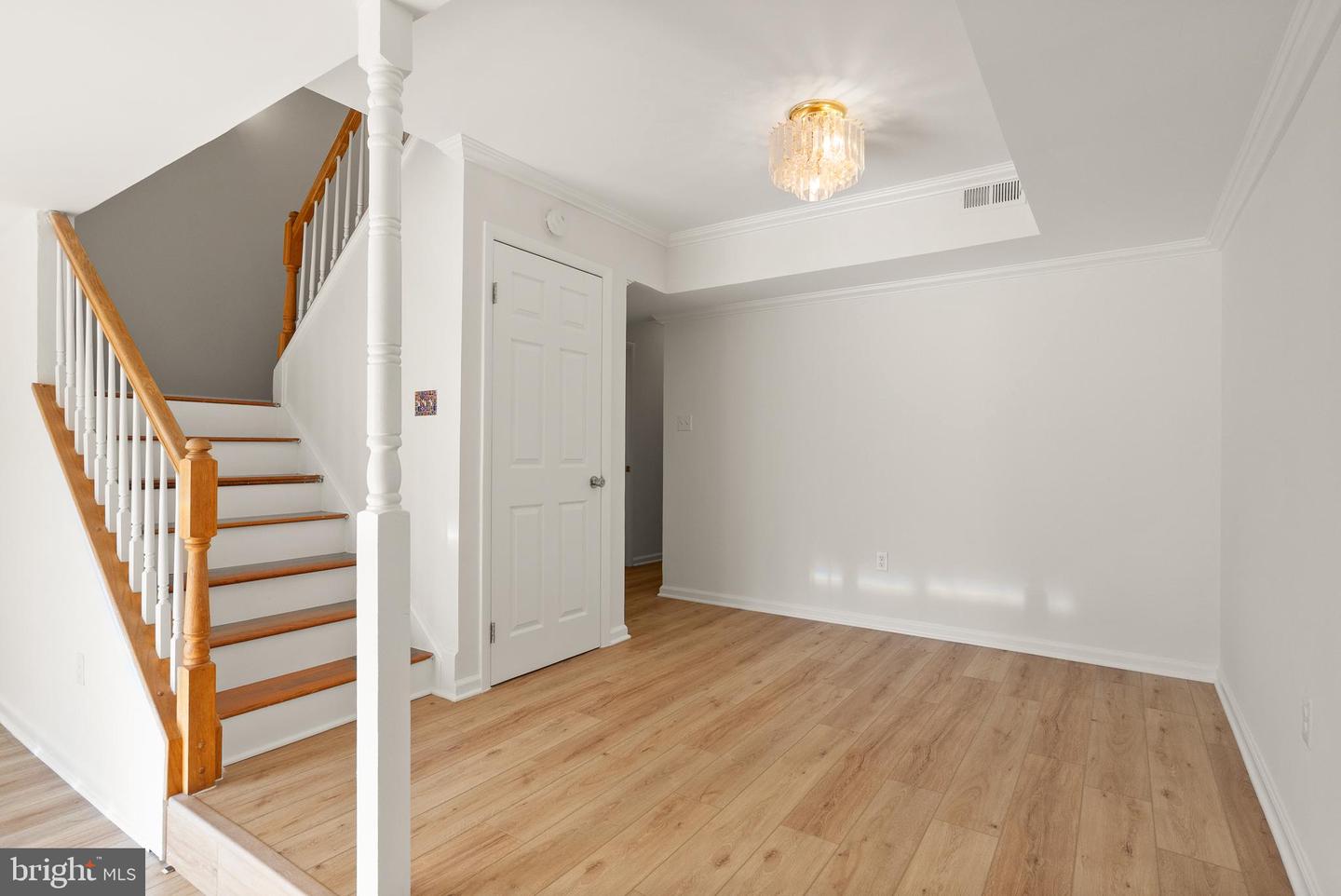 15278 CLOVERDALE RD, WOODBRIDGE, Virginia 22193, 3 Bedrooms Bedrooms, ,2 BathroomsBathrooms,Residential,For sale,15278 CLOVERDALE RD,VAPW2106750 MLS # VAPW2106750