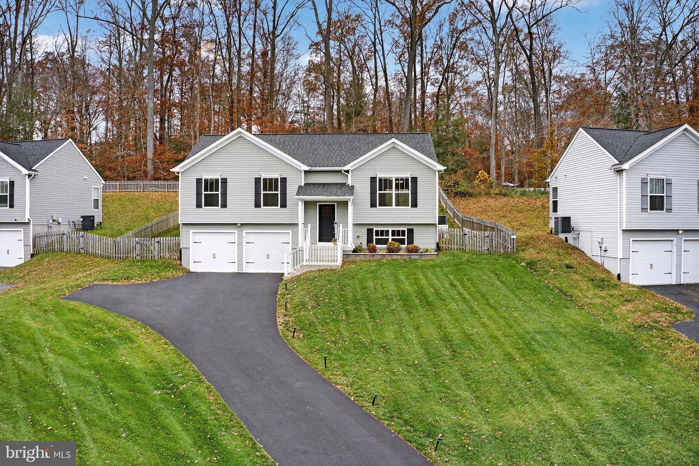 8 HOWARD CIR, FREDERICKSBURG, Virginia 22405, 4 Bedrooms Bedrooms, 10 Rooms Rooms,3 BathroomsBathrooms,Residential,For sale,8 HOWARD CIR,VAST2043950 MLS # VAST2043950 8 HOWARD CIR, FREDERICKSBURG, Virginia 22405, 4 Bedrooms Bedrooms, 10 Rooms Rooms,3 BathroomsBathrooms,Residential,For sale,8 HOWARD CIR,VAST2043950 MLS # VAST2043950