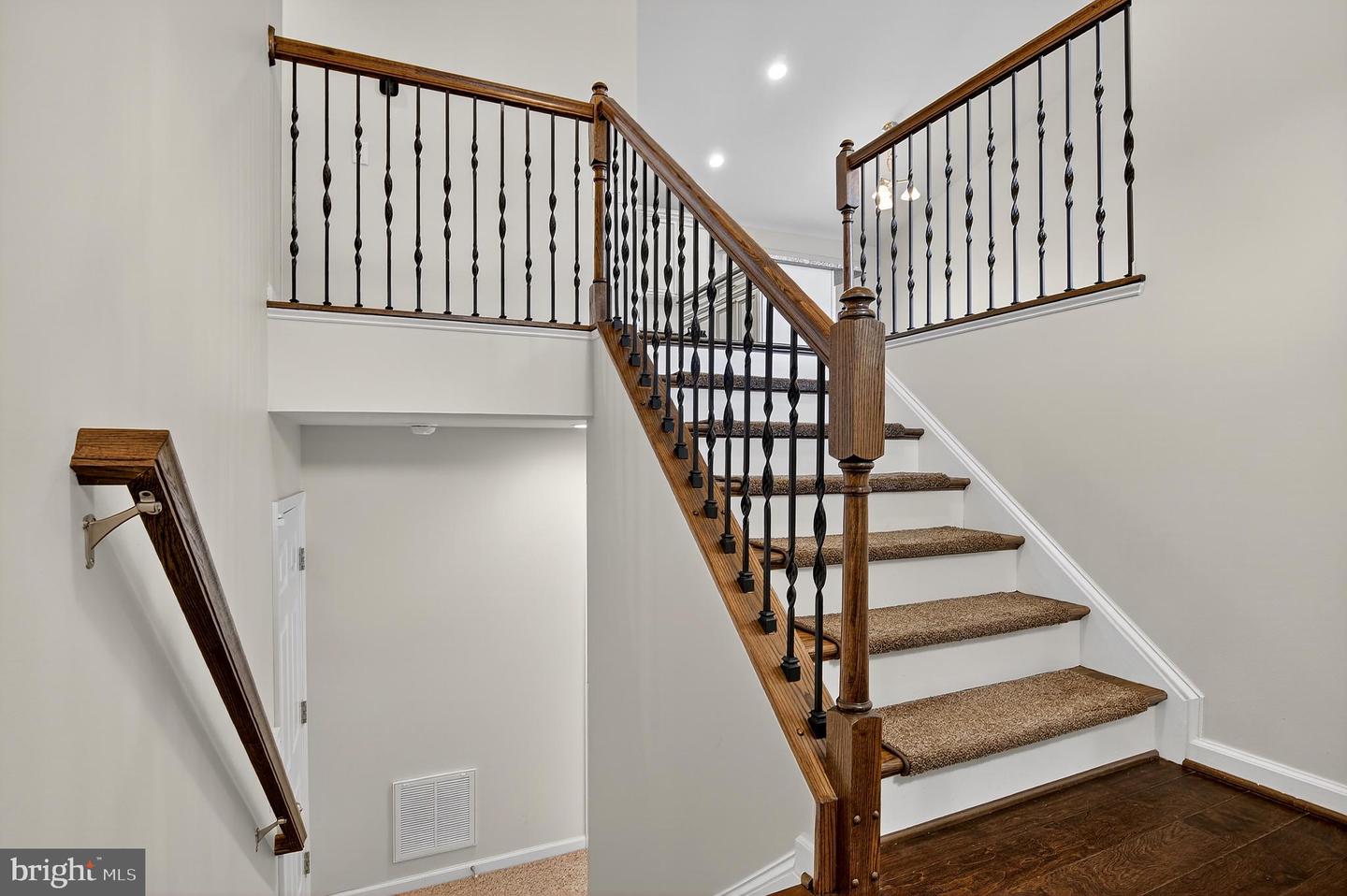 8 HOWARD CIR, FREDERICKSBURG, Virginia 22405, 4 Bedrooms Bedrooms, 10 Rooms Rooms,3 BathroomsBathrooms,Residential,For sale,8 HOWARD CIR,VAST2043950 MLS # VAST2043950 8 HOWARD CIR, FREDERICKSBURG, Virginia 22405, 4 Bedrooms Bedrooms, 10 Rooms Rooms,3 BathroomsBathrooms,Residential,For sale,8 HOWARD CIR,VAST2043950 MLS # VAST2043950