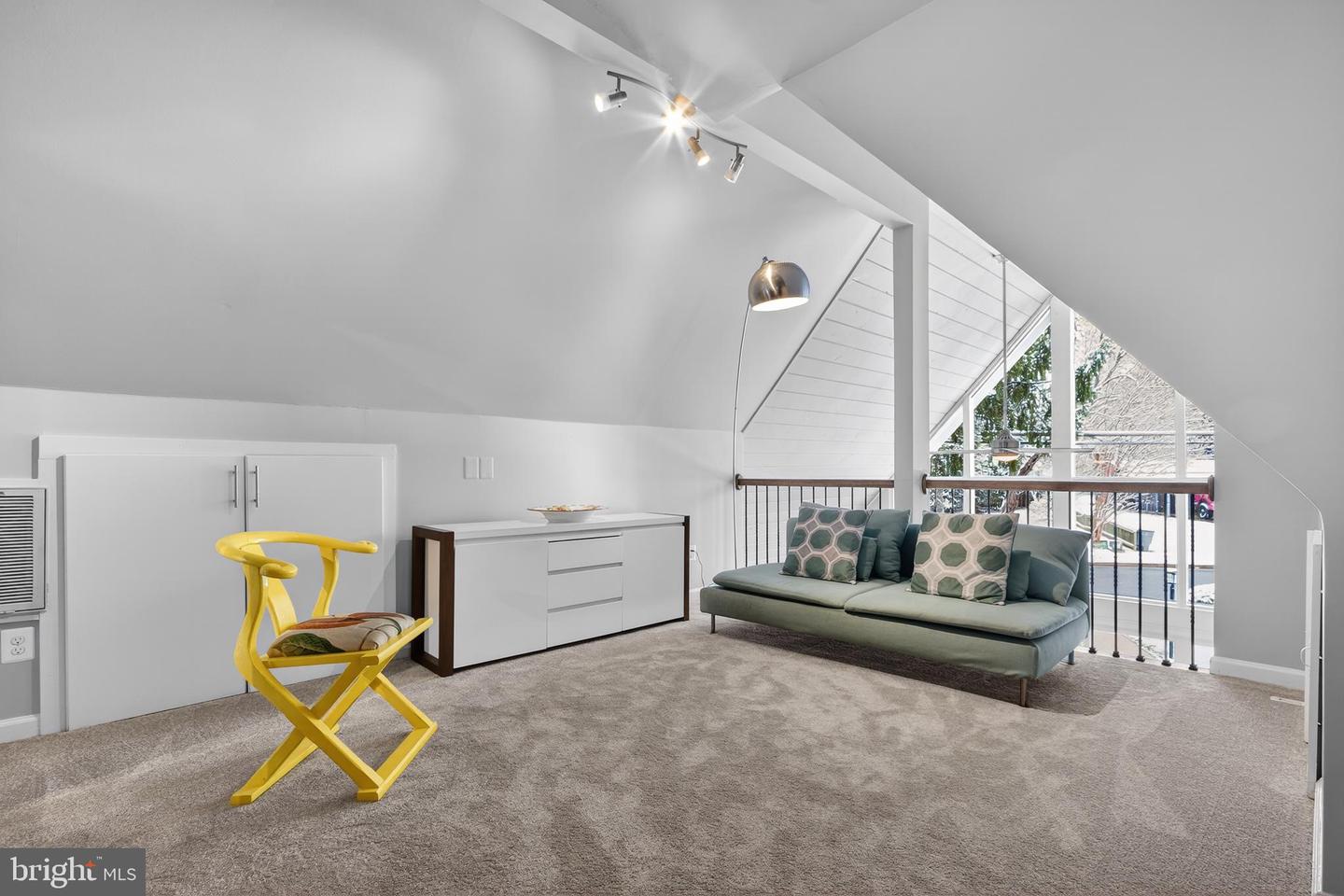 7822 HOLMES RUN DR, FALLS CHURCH, Virginia 22042, 3 Bedrooms Bedrooms, ,2 BathroomsBathrooms,Residential,For sale,7822 HOLMES RUN DR,VAFX2277224 MLS # VAFX2277224 7822 HOLMES RUN DR, FALLS CHURCH, Virginia 22042, 3 Bedrooms Bedrooms, ,2 BathroomsBathrooms,Residential,For sale,7822 HOLMES RUN DR,VAFX2277224 MLS # VAFX2277224